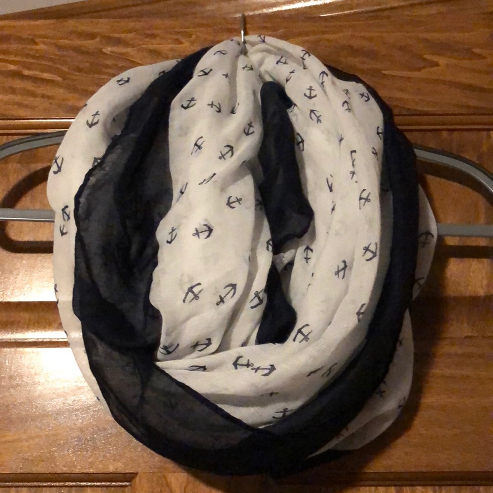 American Eagle Infinity Scarf